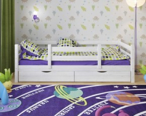 Детская кровать из массива березы Соня-5 (Белый/Лак) в Камышлове - kamyshlov.ok-mebel.com | фото